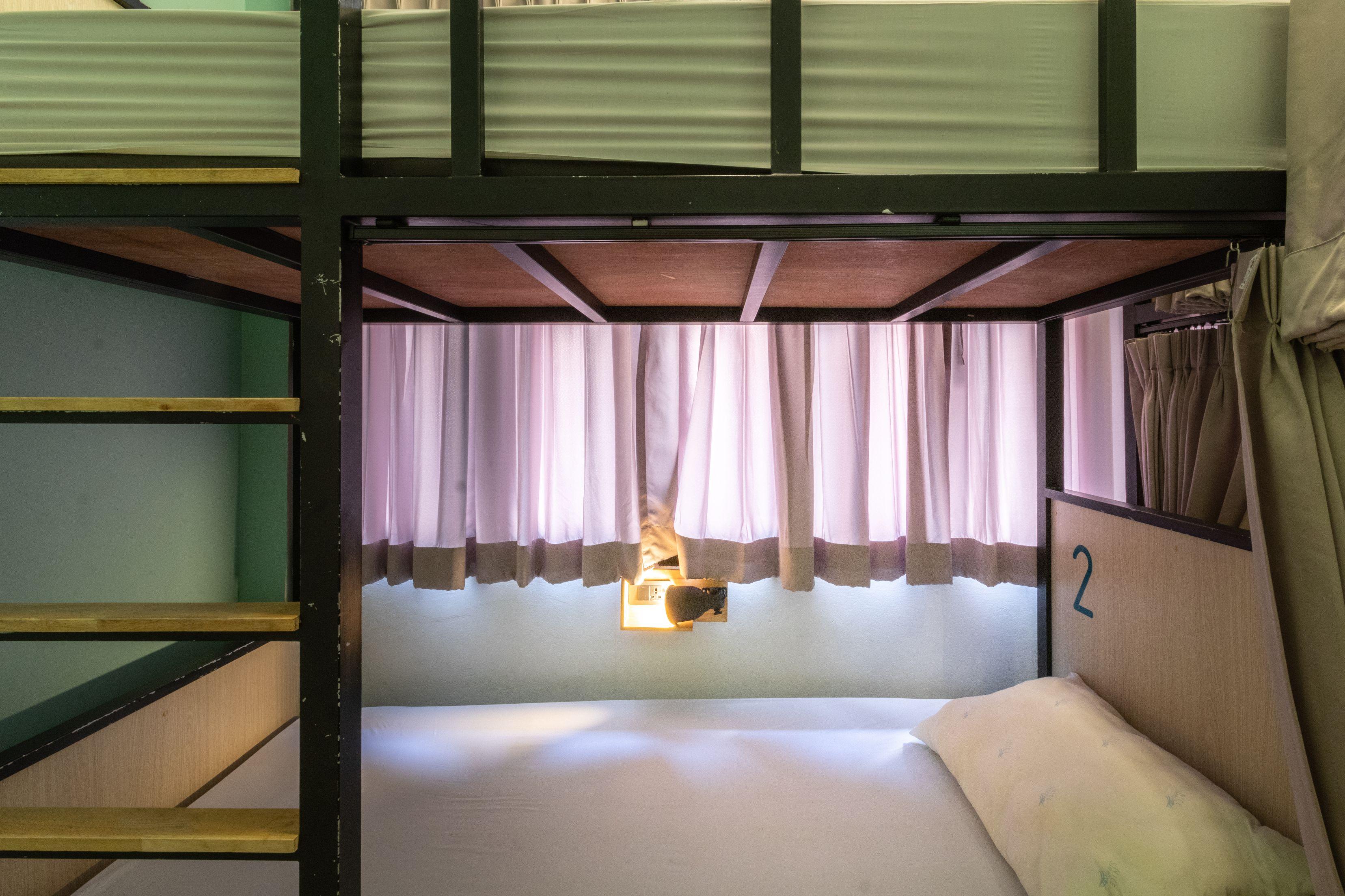 Bunny Burrow Hostel Bangkok Bagian luar foto