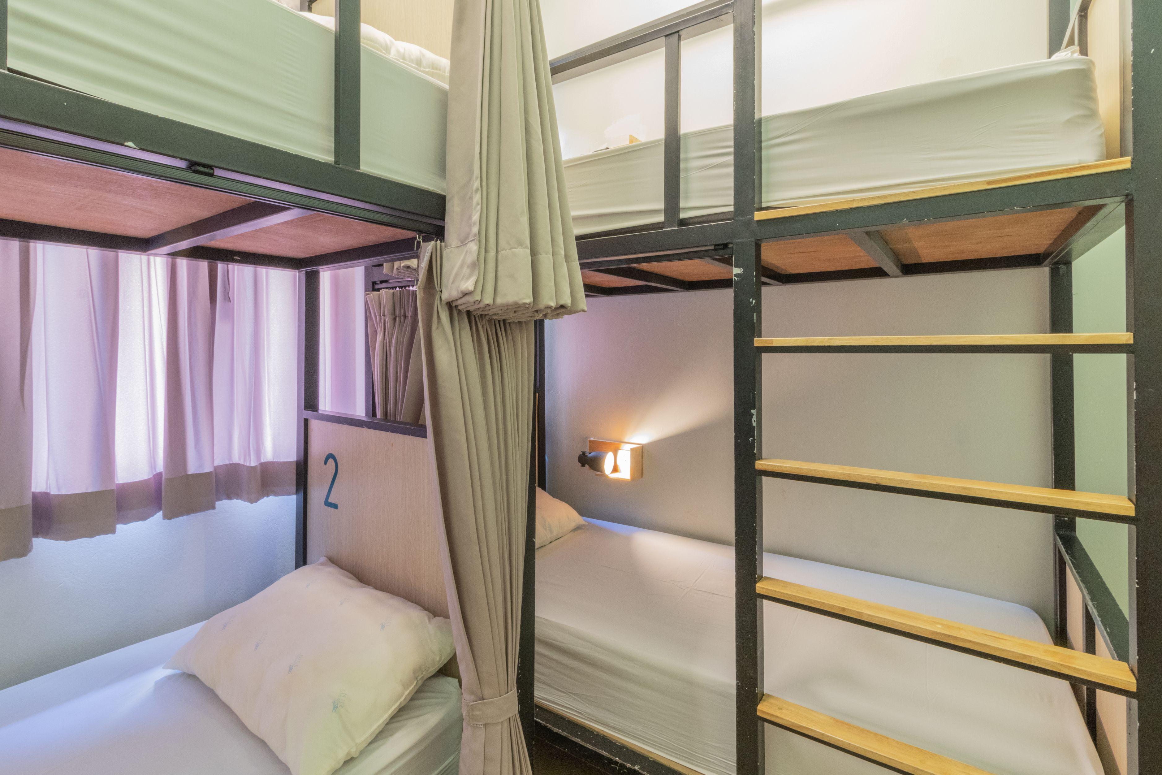 Bunny Burrow Hostel Bangkok Bagian luar foto