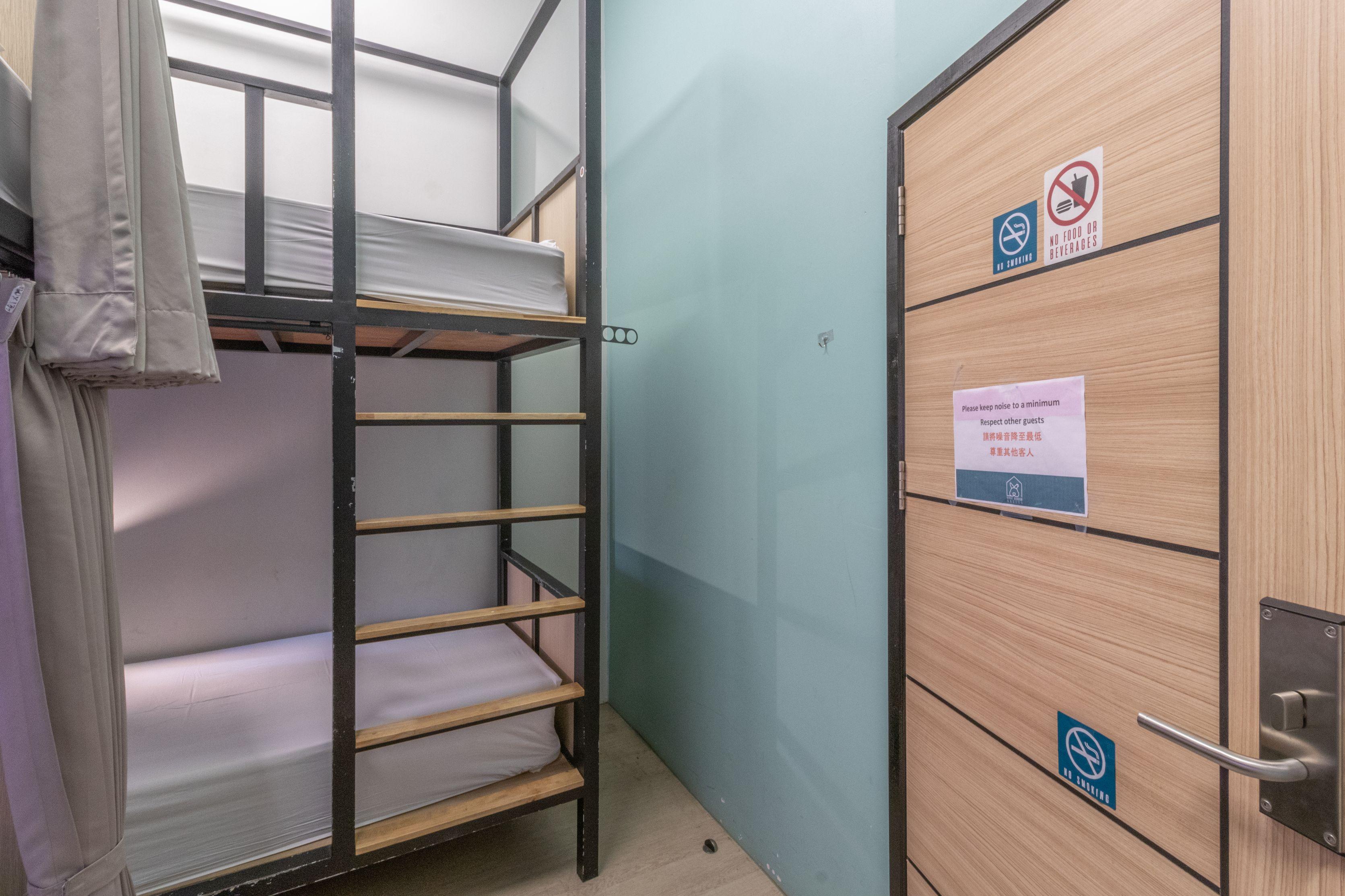 Bunny Burrow Hostel Bangkok Bagian luar foto