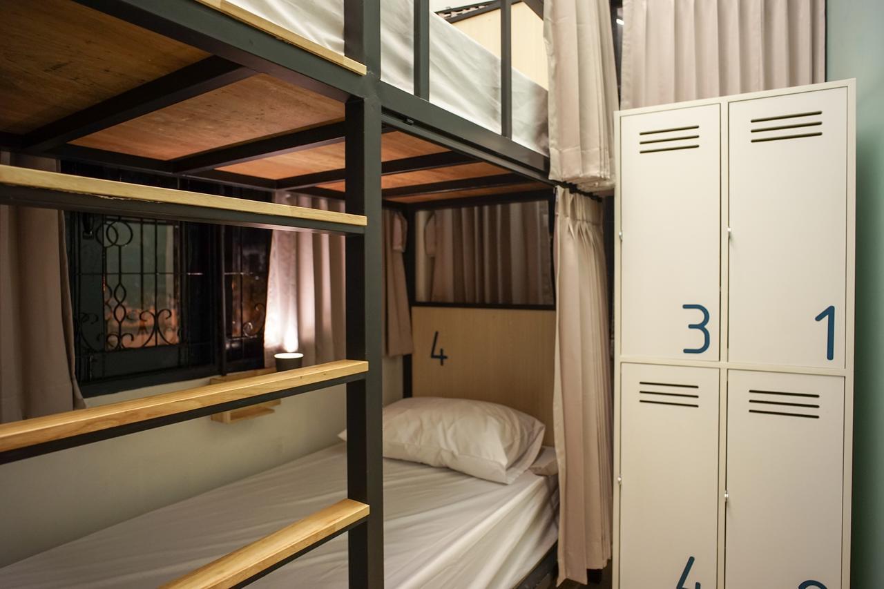 Bunny Burrow Hostel Bangkok Bagian luar foto